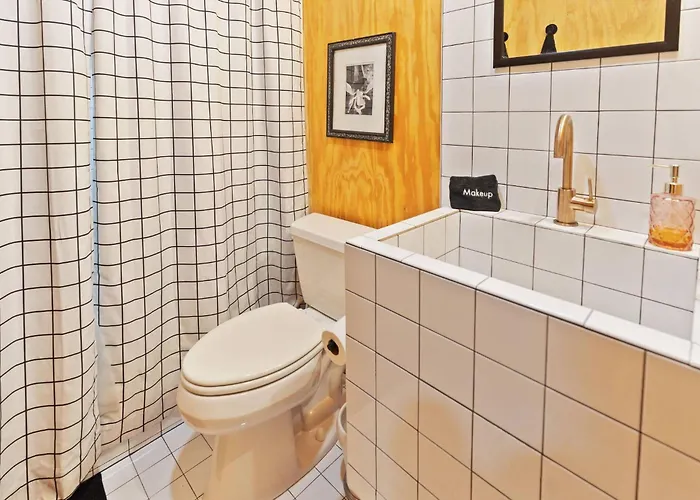 Unique*new*hot Tub Studio*mins To Dt & Phx Airport 4* Phoenix